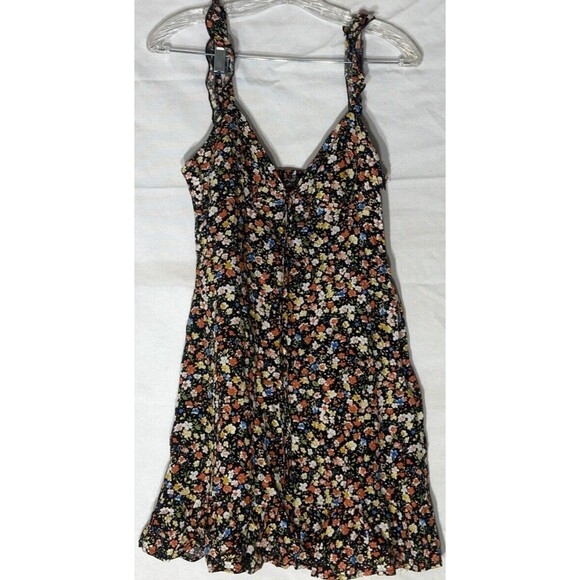 SHEIN Dresses & Skirts - SHEIN Floral Mini Dress Size Medium